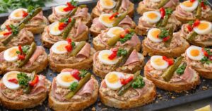 Chlebíčková pomazánka se šunkou a sýrem