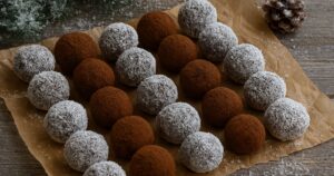 Makové kuličky s ořechy a kokosem