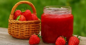 Jahodová marmeláda bez cukru s citronovou šťávou