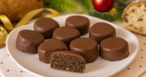 Nepečené datlové cukroví s ořechy