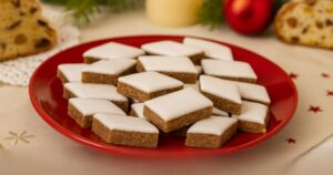 Skořicové cukroví s ořechy a citronovou polevou