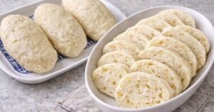 Domácí houskové knedlíky