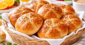 Domácí kaiserky s křupavou kůrkou