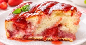 Jahodová domácí buchta s kefírem