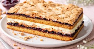 Dokonale vláčný a křehký dort s bezé