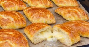 Kynuté bulky se sýrovou náplní