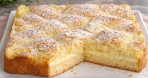 Mandlový koláč s vanilkovým krémem