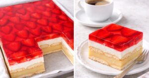 Nepečený piškotový řez s jahodovým želé