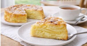 Vláčný jablečný koláč s vanilkou